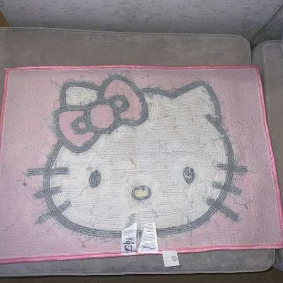 Hello Kitty bath rug ¡New! - Picture 4 of 5